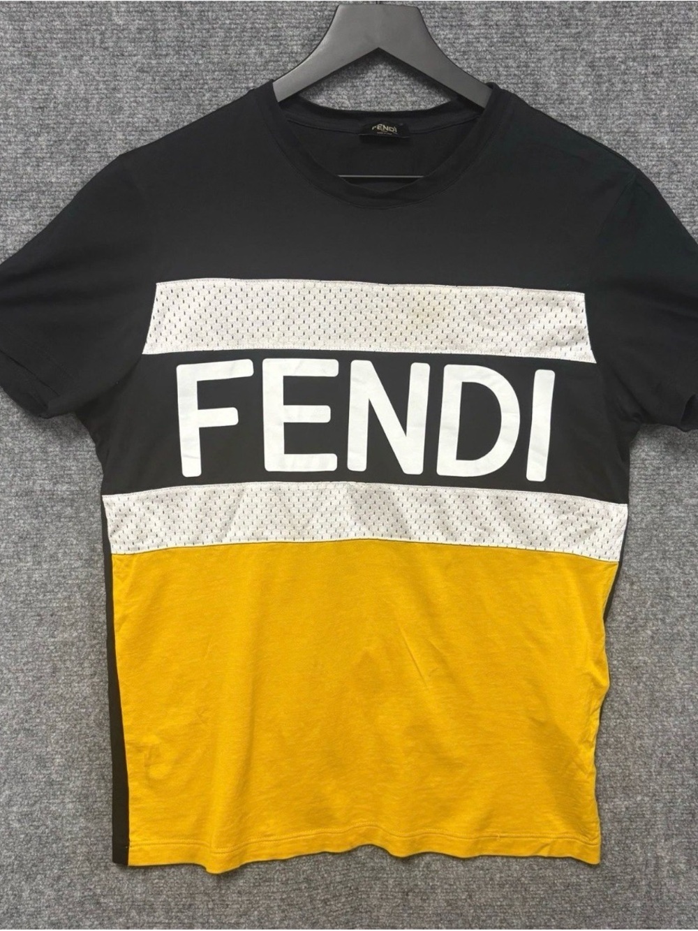 Fendi Roma mens casual cotton Yellow Tshirt size S